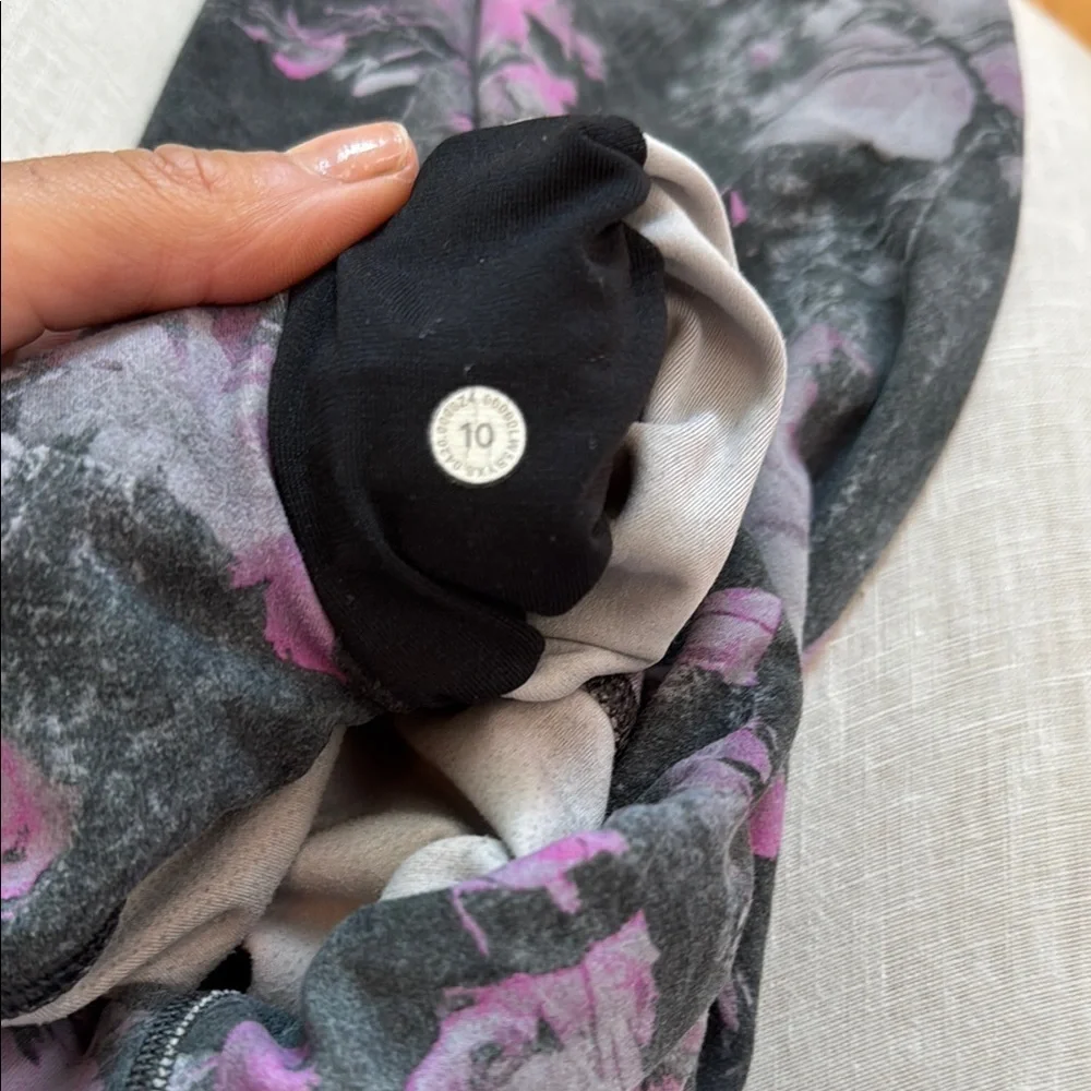 lululemon athletica gray and Purple Patterned Leggings - Picture 8 of 8